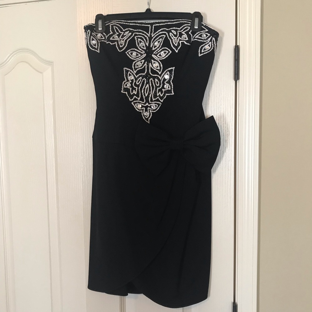 Vintage black and gem dress size 6